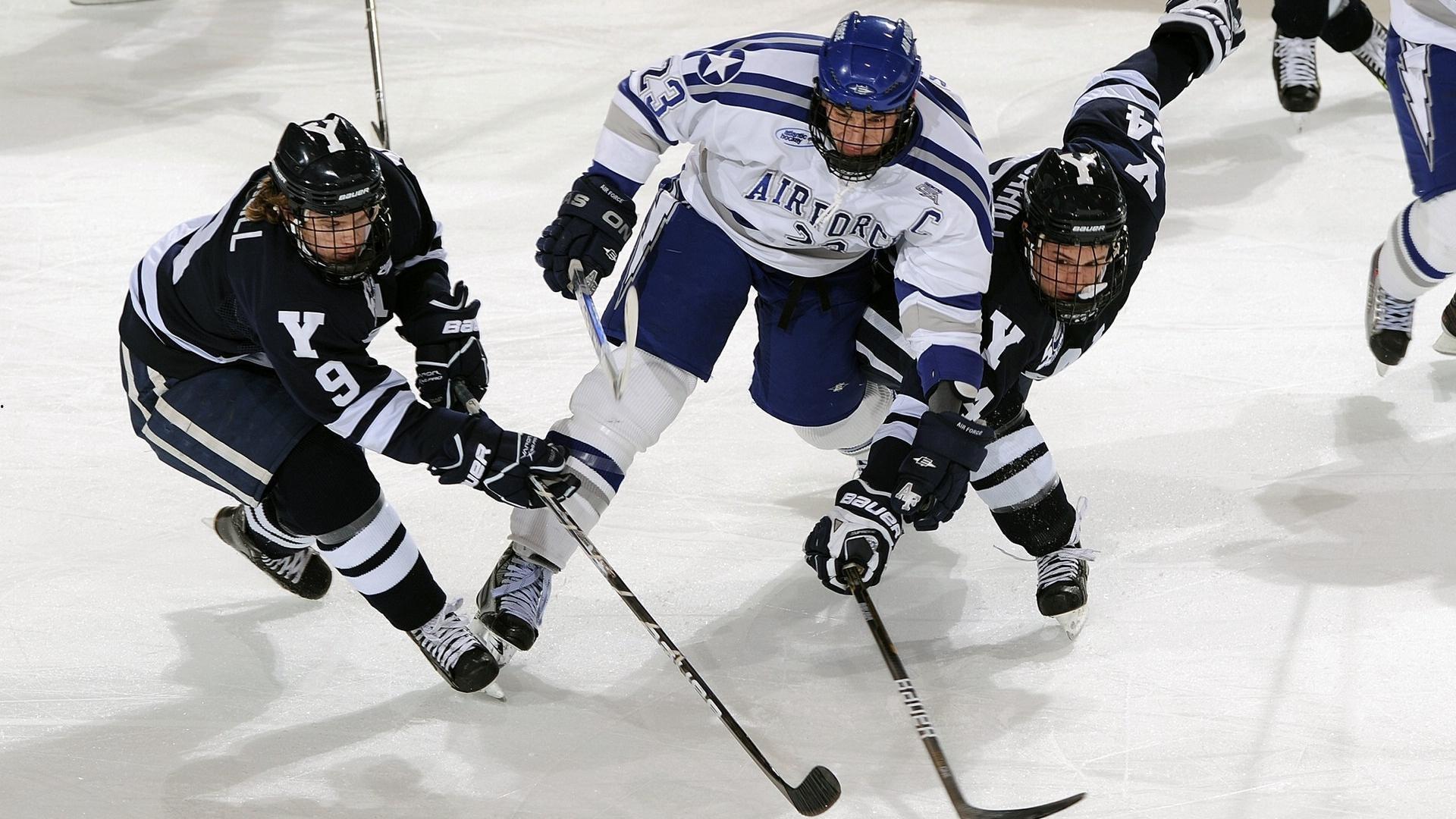 梅西第七次捧起金球奖 刷新足坛历史纪录_B体育官方网站